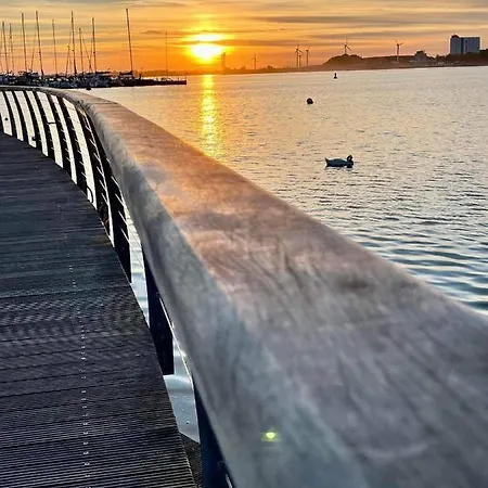 Marina View *